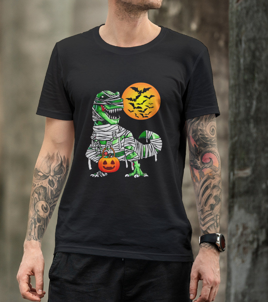 Tyrannosaurus Rex Dinosaur Mummy With Pumpkin And Bats Halloween Boy T-Shirt