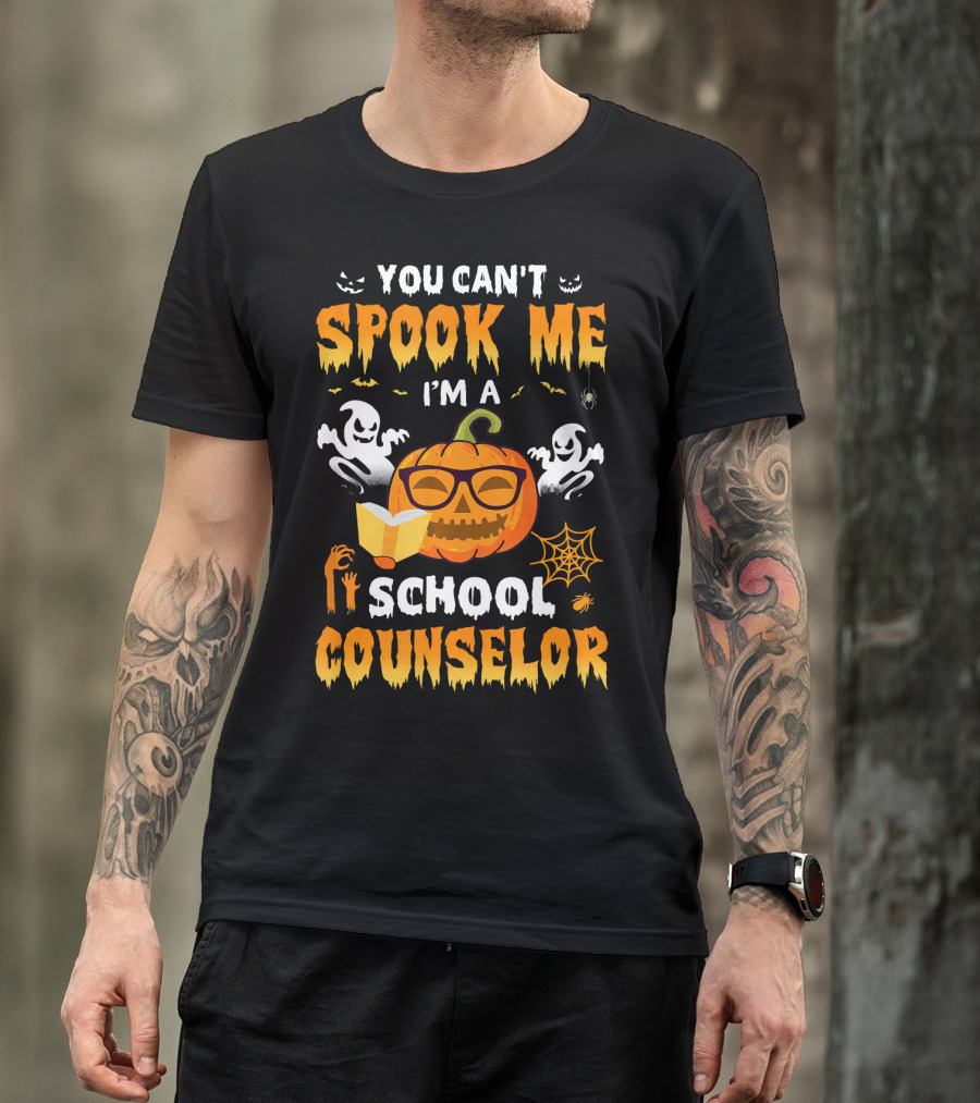 You Can't Spook Me I'm A School Counselor Halloween Pumpkin Ghosts Book Spiders T-Shirt