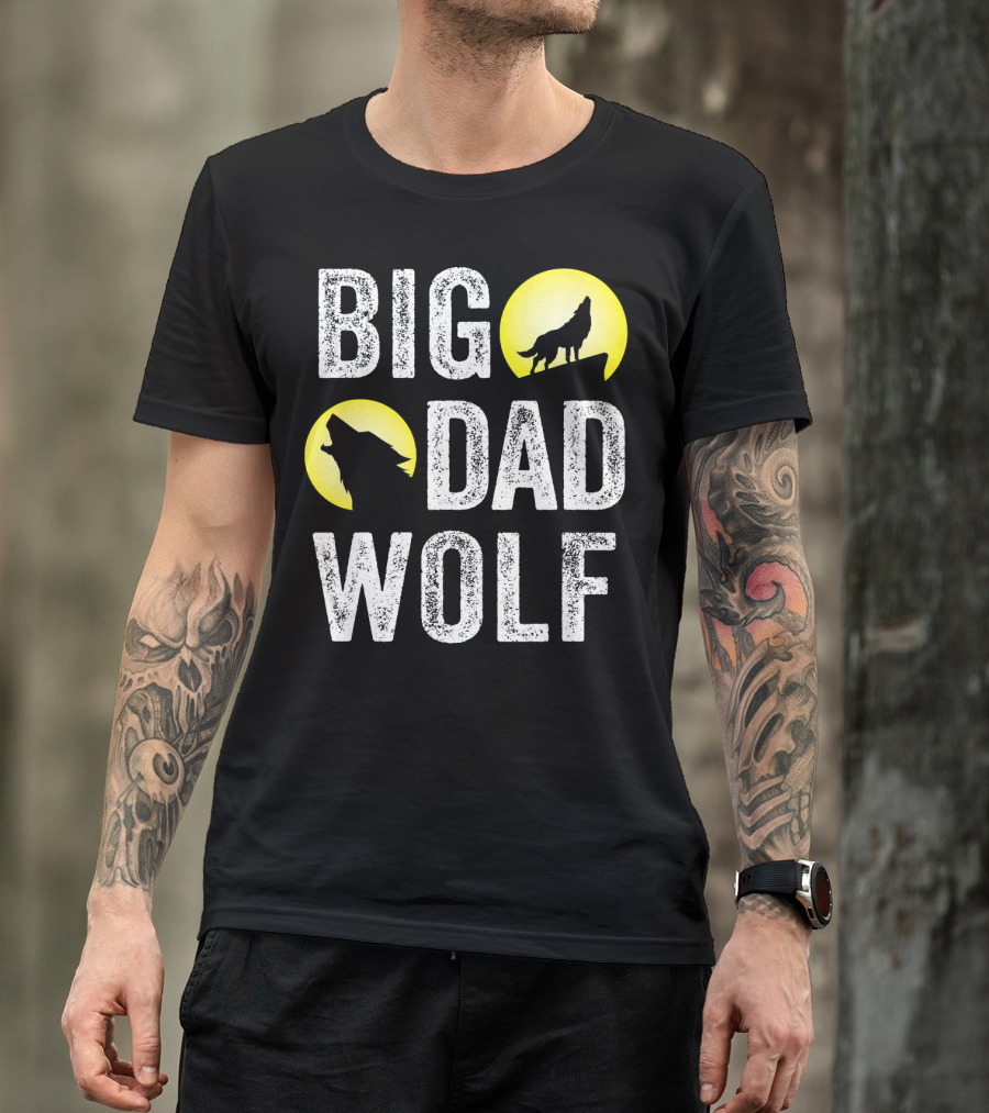 Big Dad Wolf Howling T-Shirt