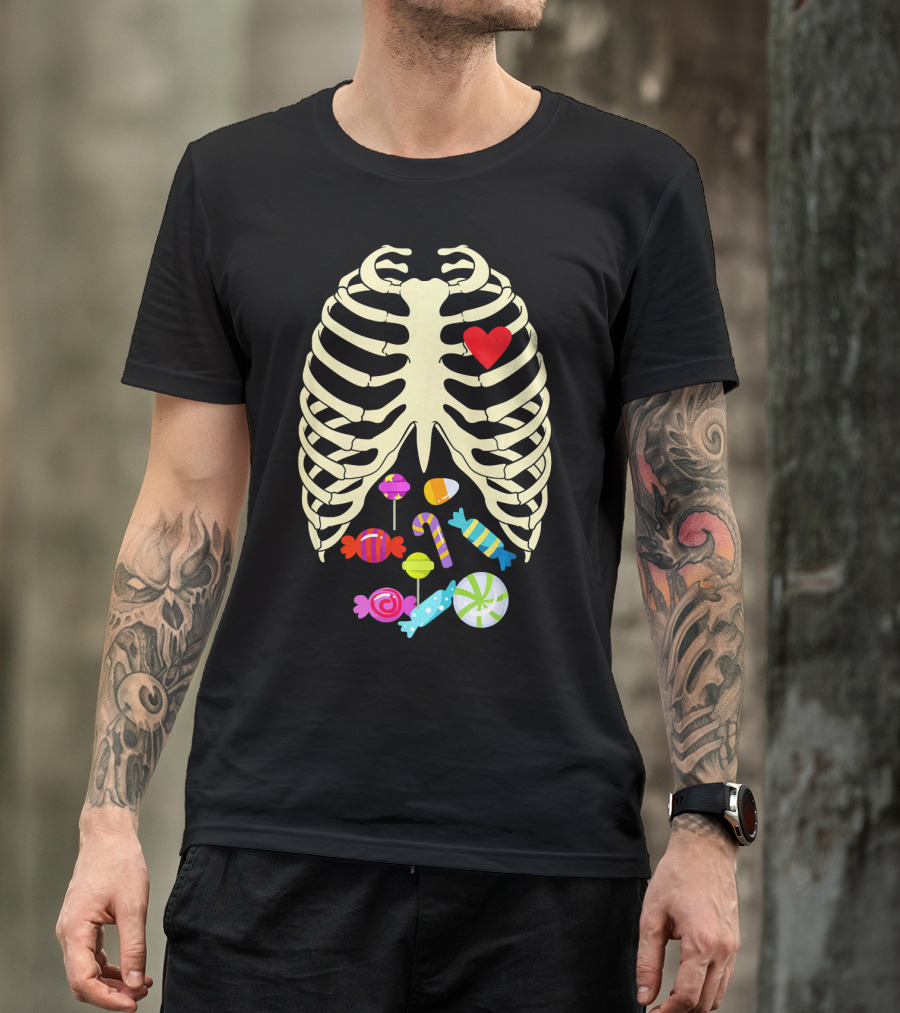 X Ray Skeleton Rib Cage Heart Candy Halloween T-Shirt