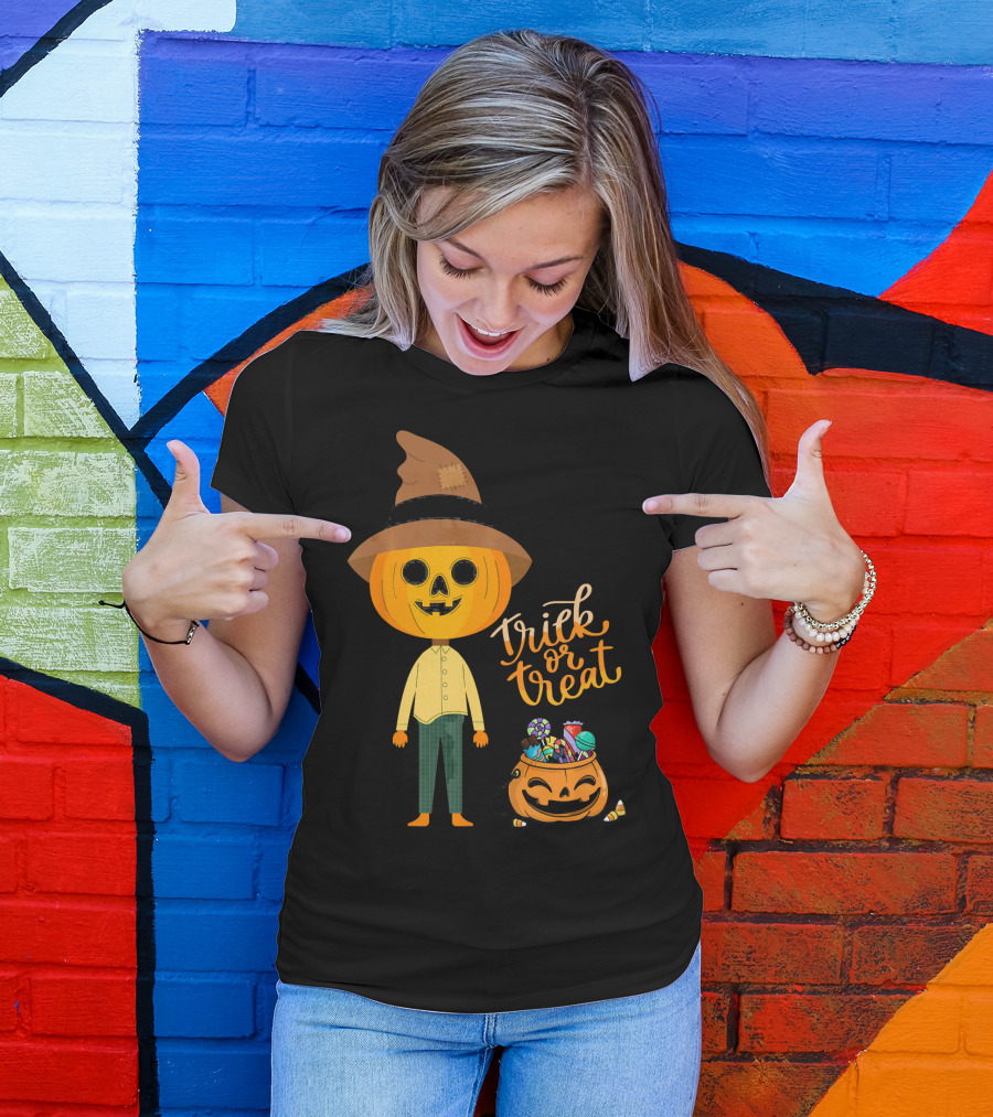 Trick Or Treat Funny Cute Halloween Pumpkin With Candy And Patchwork Hat T-Shirt