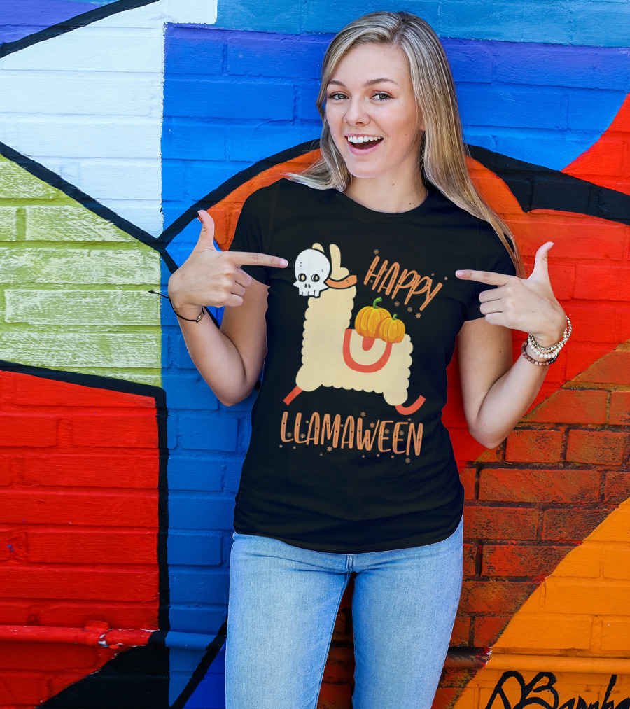 Happy Llamaween Funny Halloween Llama With Pumpkins T-Shirt