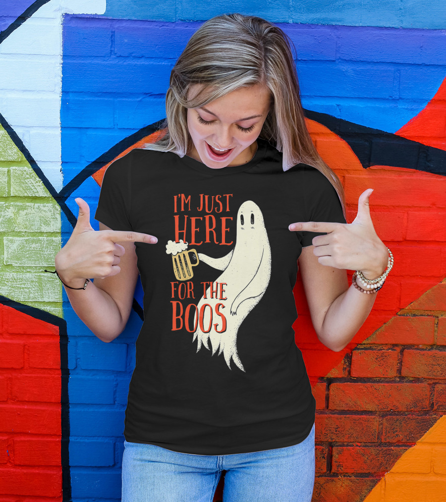 I'm Just Here For The Boos Ghost Holding Beer T-Shirt