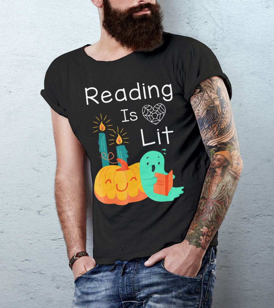 Reading Is Lit Teacher Librarian Halloween Costume Pumpkin Ghost Candles T-Shirt