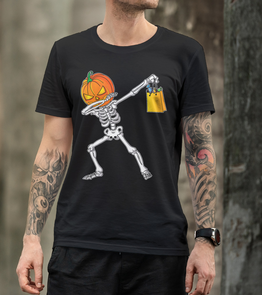 Halloween Kids Pumpkin Skeleton Dabbing With Candy Bag T-Shirt