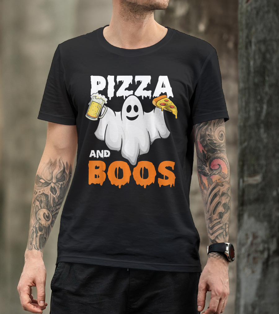 Pizza And Boos Ghost Holding Beer And Pizza Slice Halloween Funny Ghost Drinking Beer T-Shirt