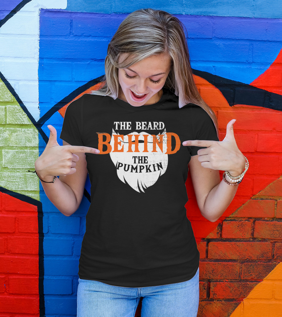 THE BEARD BEHIND THE PUMPKIN T-Shirt