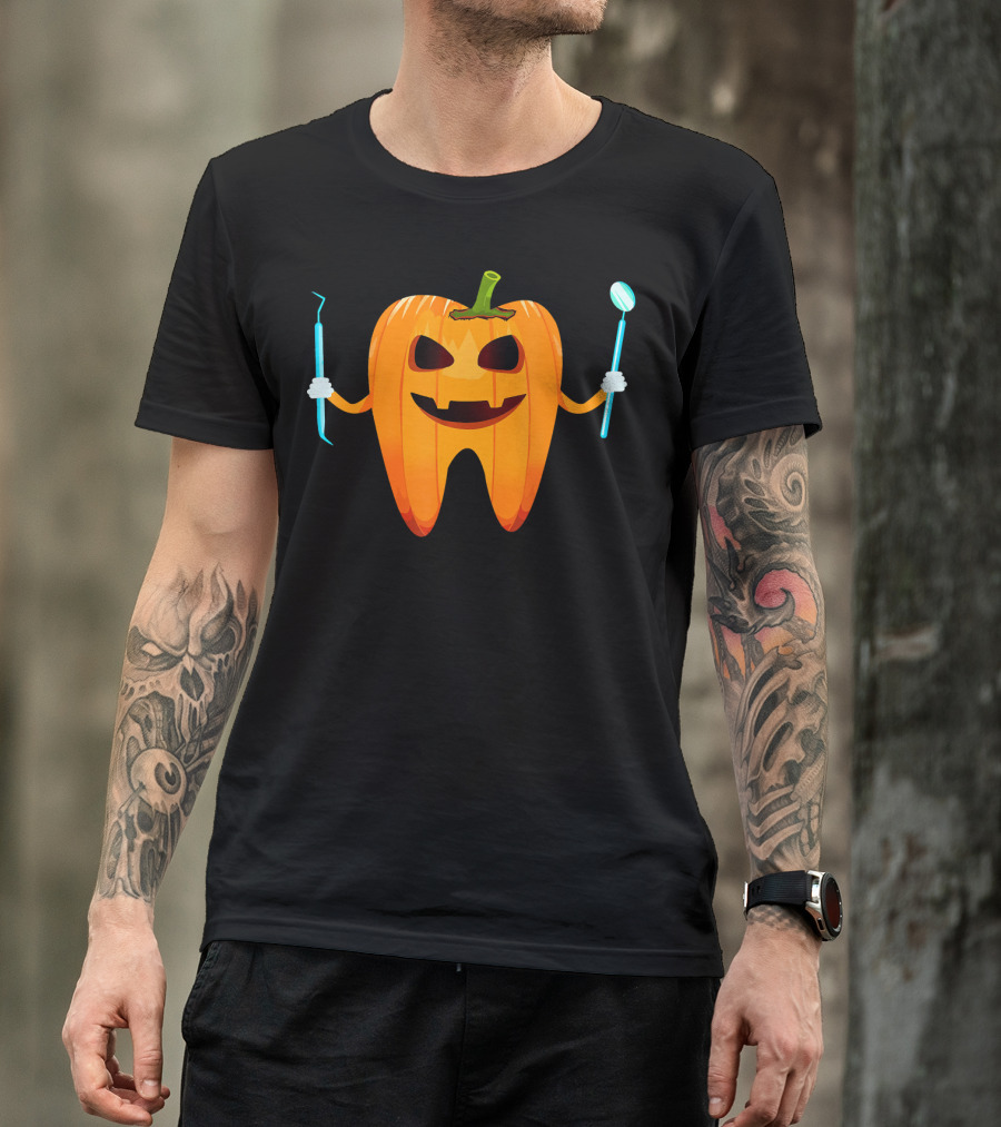 Halloween Tooth Pumpkin Holding Dental Tools T-Shirt