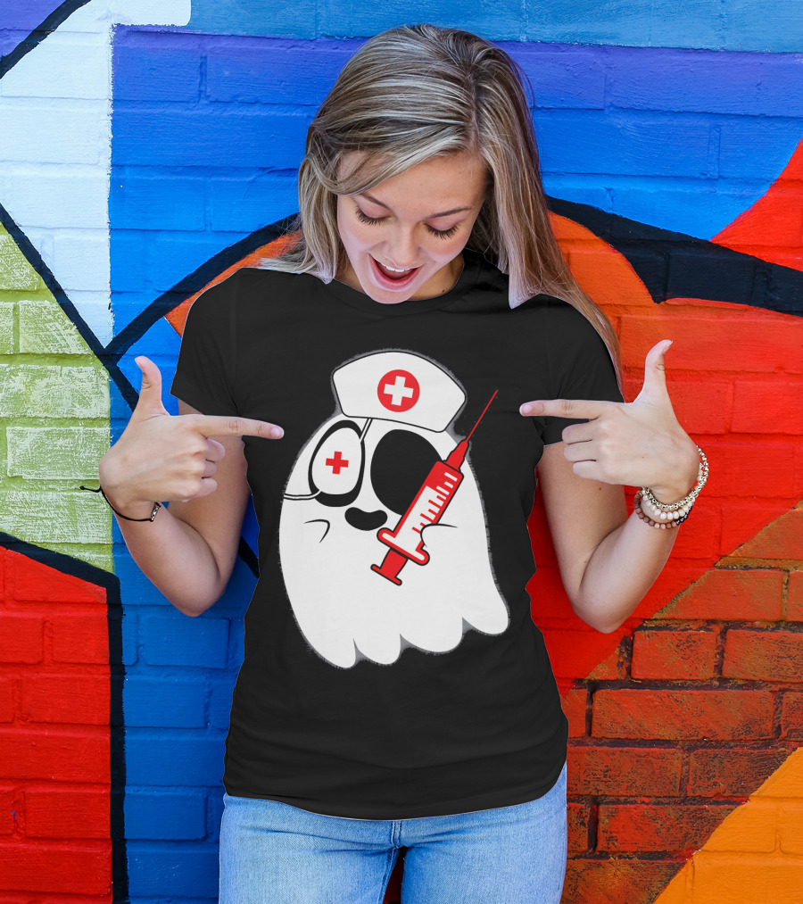 Funny Ghost Nurse Emoji With Syringe Nurse Hat T-Shirt