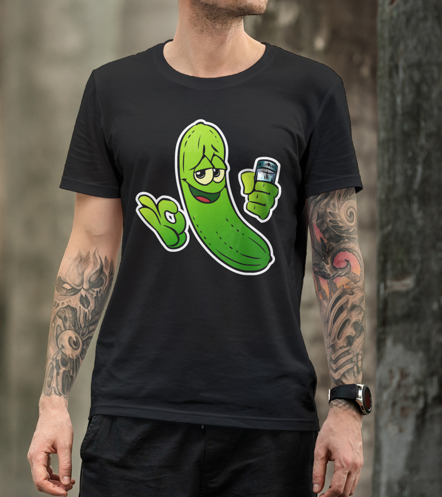Funny Cool Pickle With Salt Shaker Spicy Vegetables Cucu T-Shirt