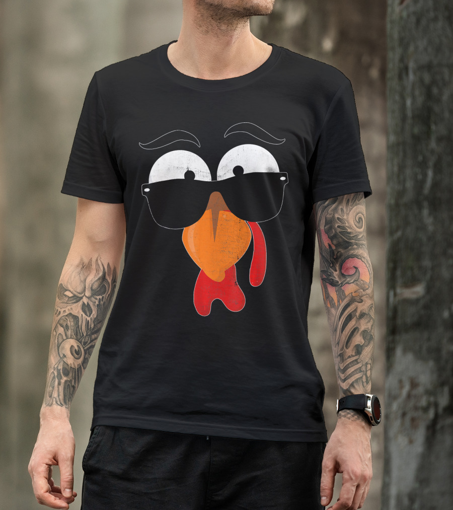 Funny Turkey Face Costume Thanksgiving Humor T-Shirt