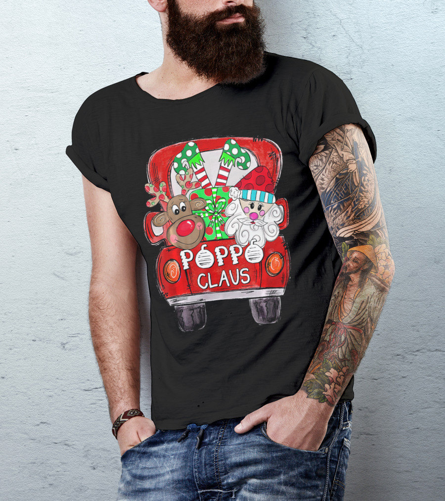 Red Truck With Poppo Claus, Reindeer, And Christmas Gifts T-Shirt