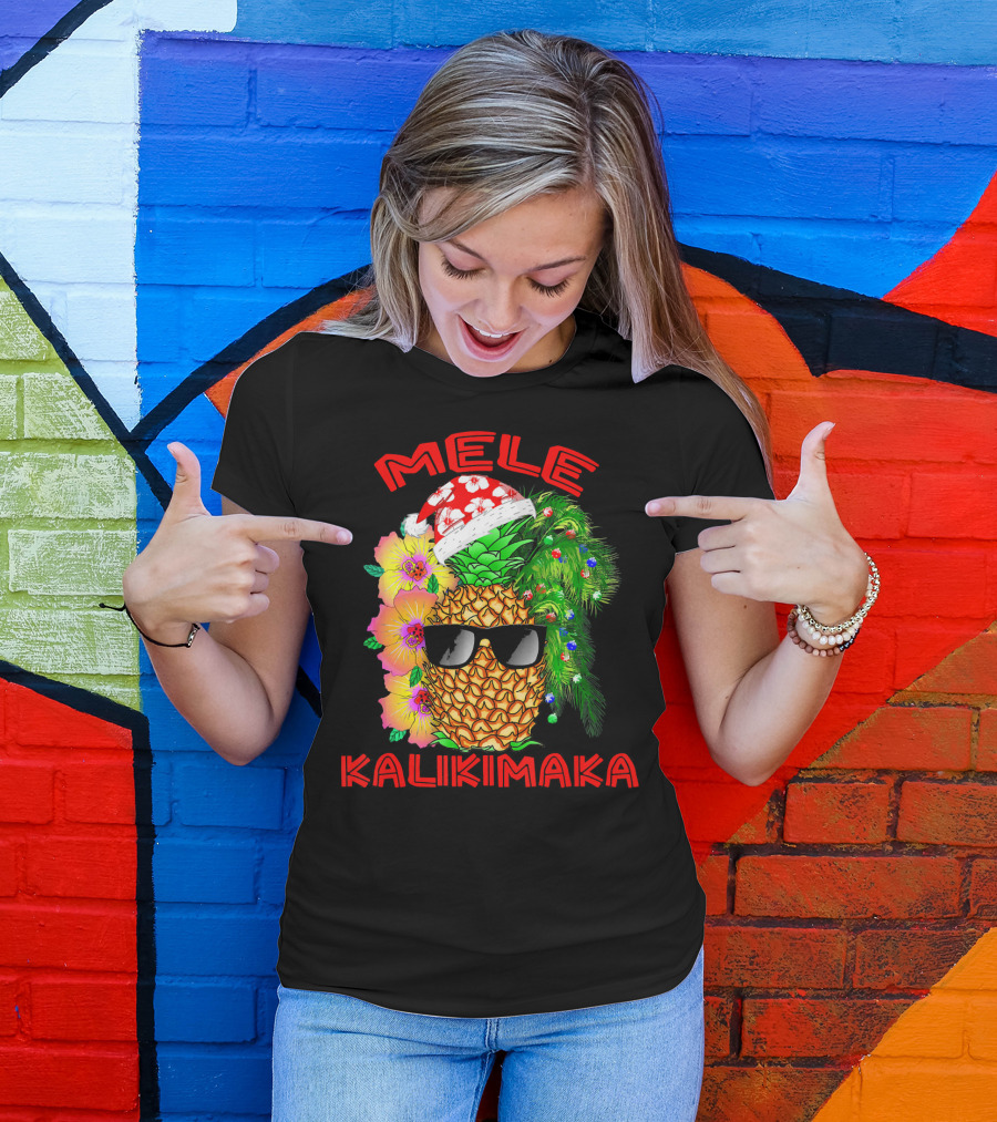 Mele Kalikimaka Hawaiian Christmas Pineapple Santa Hat Sunglasses Flowers T-Shirt