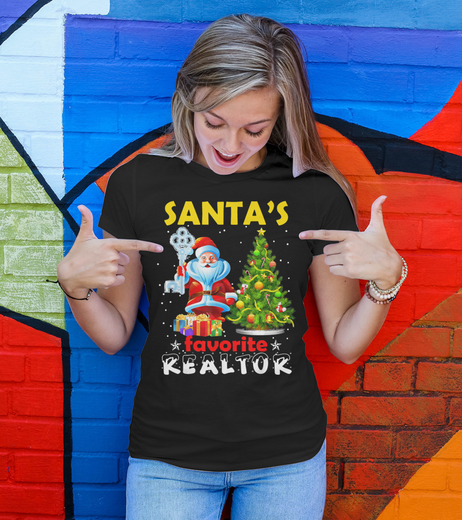 Santa's Favorite Realtor Christmas Tree Presents Key T-Shirt