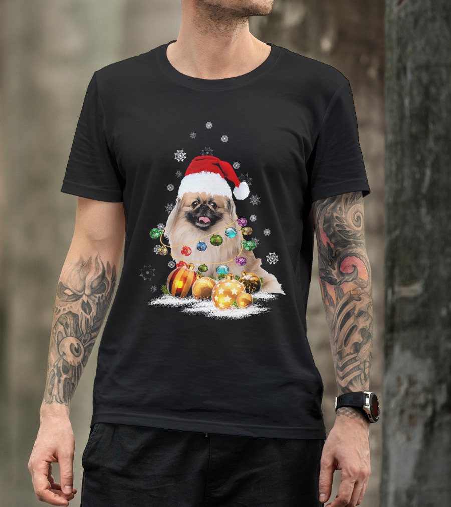 Pekingese Christmas Dog Lights With Santa Hat And Snowflakes T-Shirt