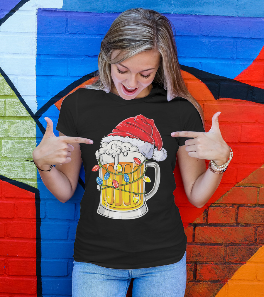 Beer Mug With Santa Hat And Christmas Lights T-Shirt