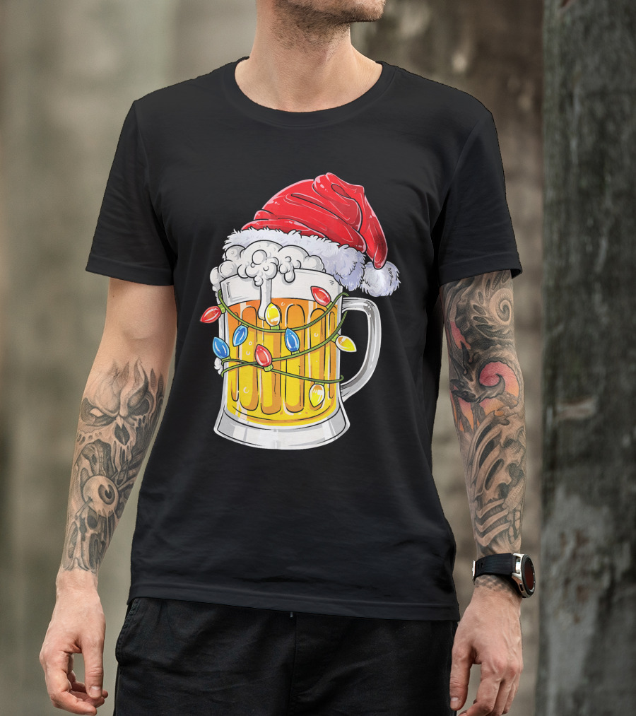 Beer Mug With Santa Hat And Christmas Lights T-Shirt