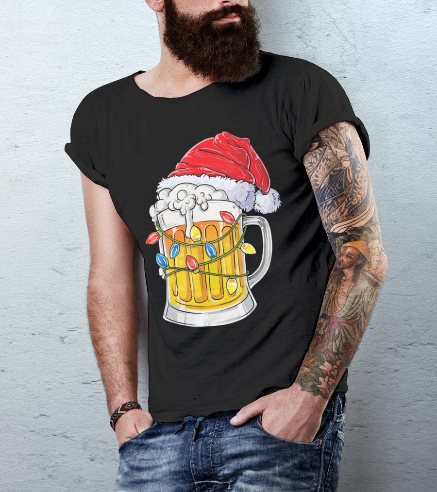 Beer Mug With Santa Hat And Christmas Lights T-Shirt