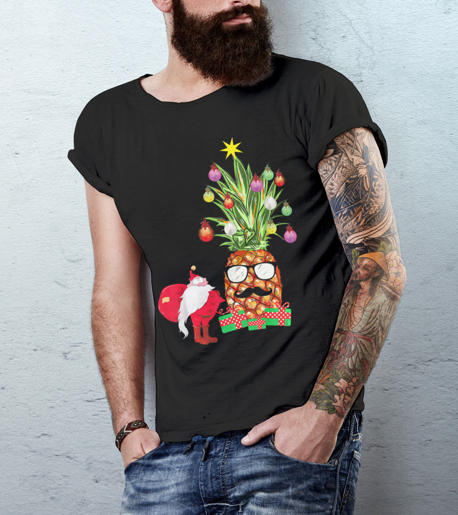 Santa Pineapple Christmas Tree With Gifts And Ornaments T-Shirt