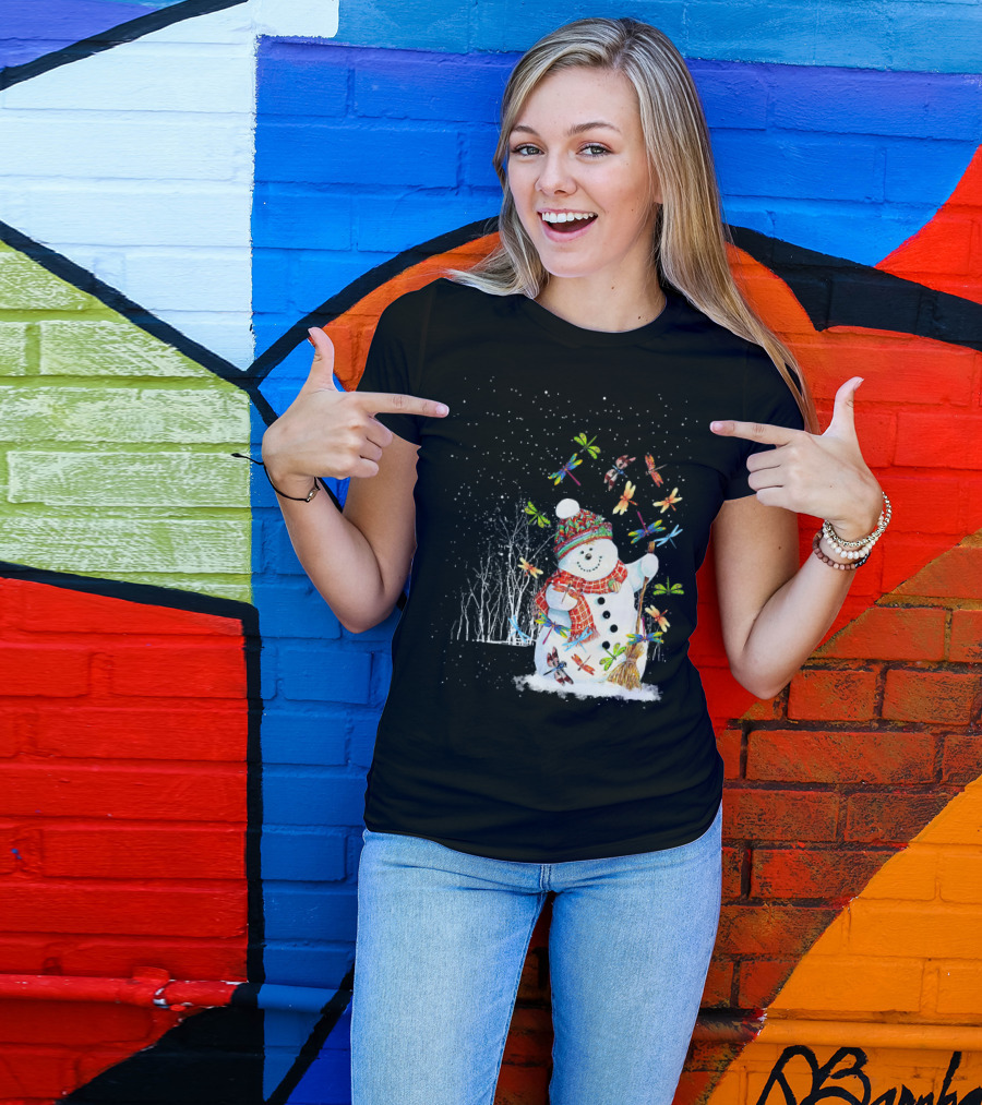 Merry Christmas Dragonfly Snowman In Winter Scene T-Shirt