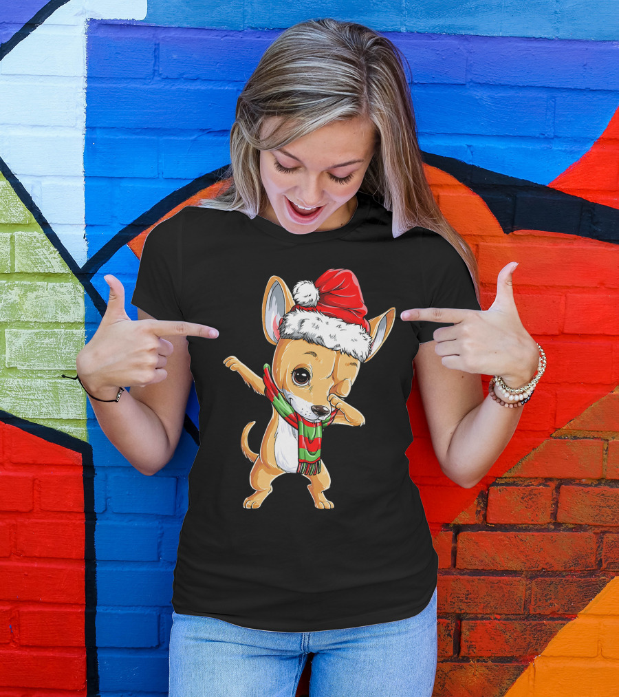 Chihuahua Santa Dabbing Christmas Scarf T-Shirt