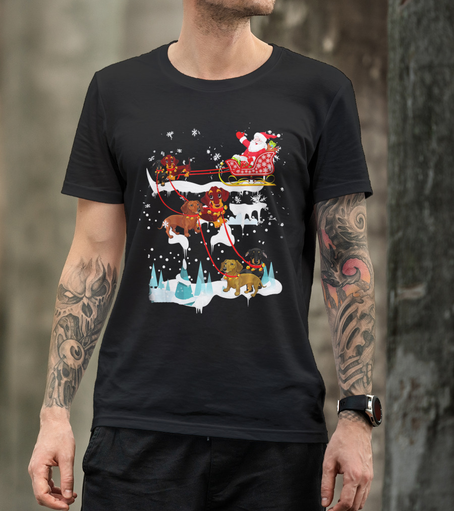 Santa Sleigh With Dachshund Reindeer Christmas Scene T-Shirt