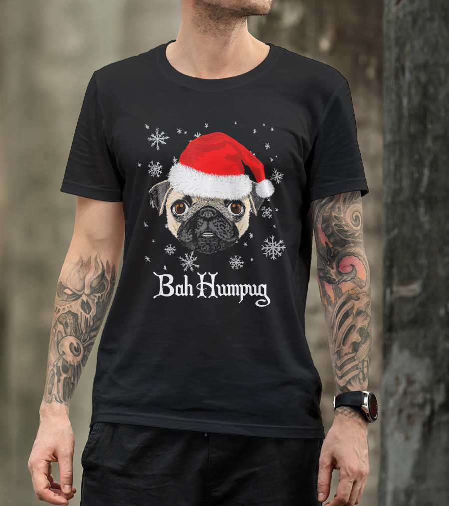 Bah Humpug Funny Christmas Pug Lover Santa Hat Snowflakes T-Shirt