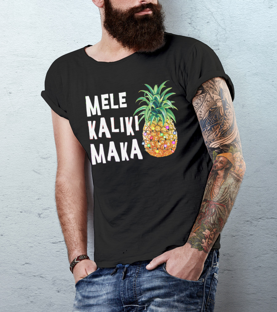 MELE KALIKIMAKA Pineapple Christmas Lights T-Shirt
