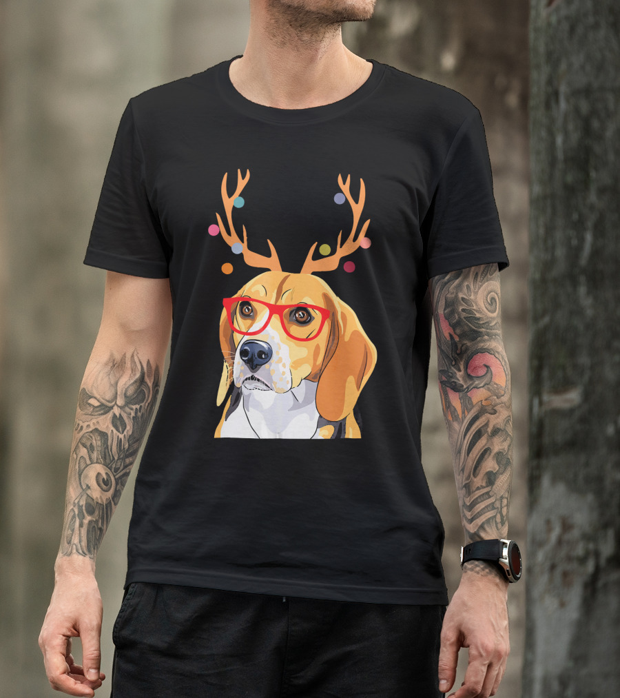 Beagle With Christmas Antlers And Red Glasses T-Shirt
