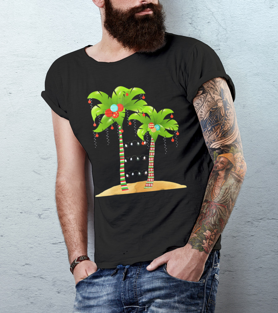 Christmas Tree Palm Mele Kalikimaka Palm Trees With Ornaments And Lights T-Shirt