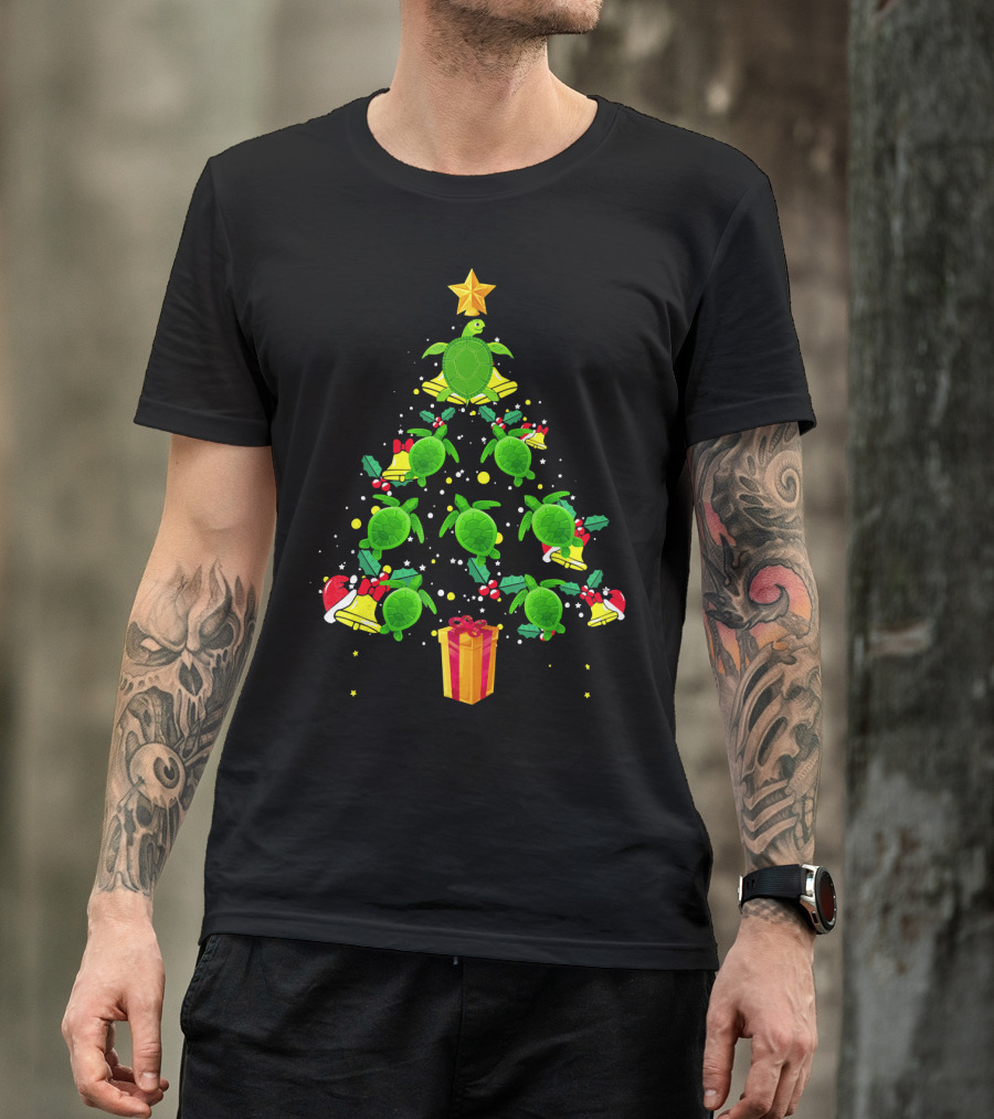 Sea Turtle Christmas Tree With Star Hat And Gift Box T-Shirt