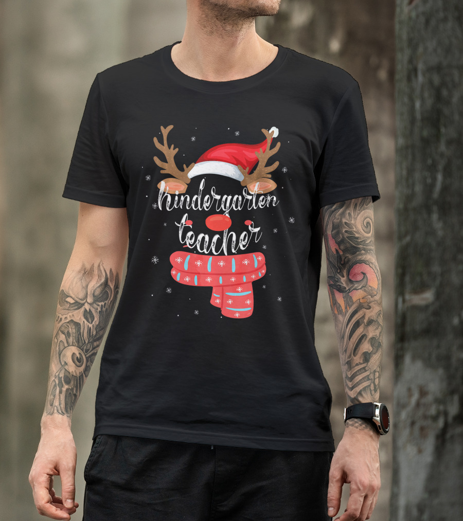 Kindergarten Teacher Reindeer Christmas Squad Matching T-Shirt