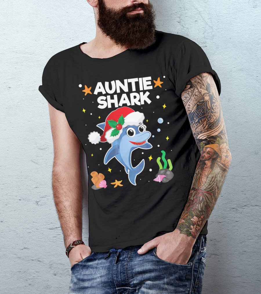 Auntie Shark Santa Claus Christmas Underwater Fun T-Shirt