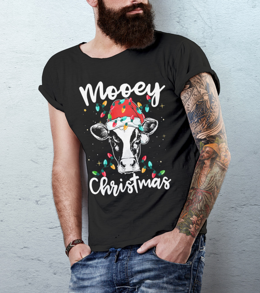 Mooey Christmas Cow With Santa Hat And Christmas Lights T-Shirt