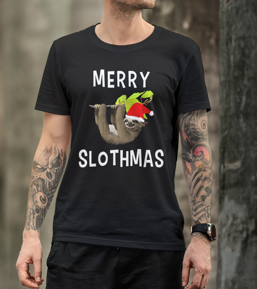 Merry Slothmas Hanging Sloth In Santa Hat With Leaves T-Shirt
