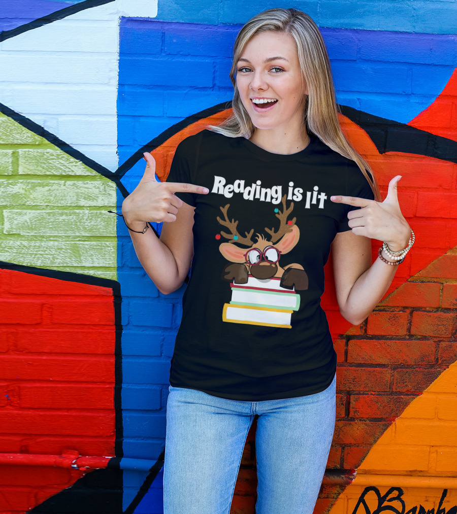 Reading Is Lit Reindeer With Books And Glasses T-Shirt
