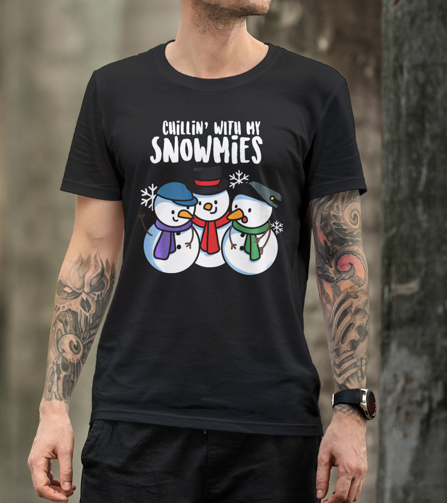 Chillin' With My Snowmies Snowmen In Winter Hats And Scarves T-Shirt