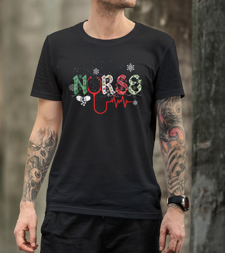 Nurse Christmas Holiday Stethoscope Snowflakes T-Shirt