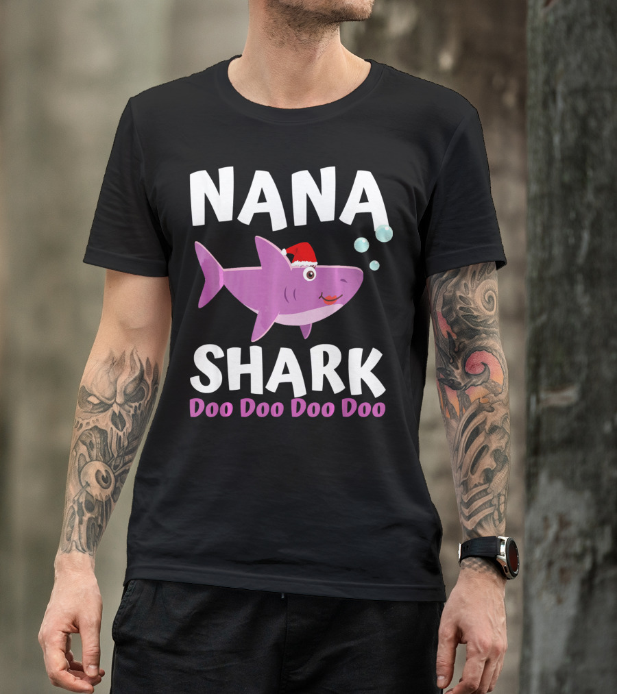 Nana Shark Doo Doo Doo Doo Christmas Santa Hat T-Shirt