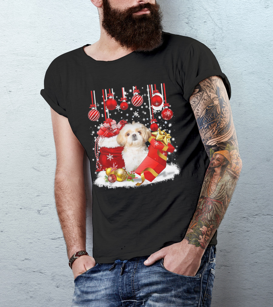 Shih Tzu Christmas Holiday Decorations With Dog And Festive Snow Ornaments T-Shirt
