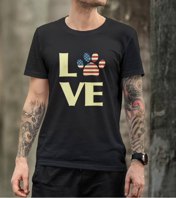 Love USA Patriotic American Flag Dog Paw T-Shirt